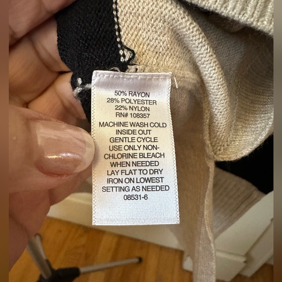 Liz Claiborne Ribbed Knit Sweater in Tan and Black - Picture 8 of 8